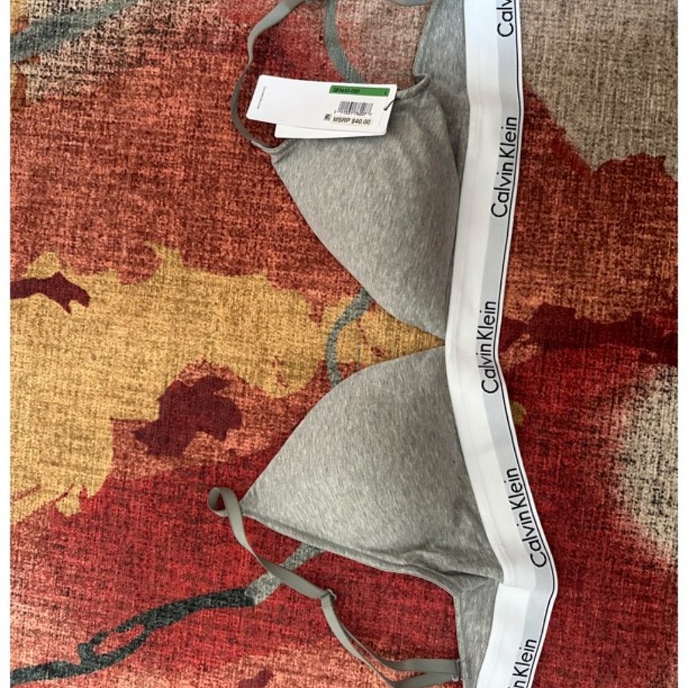New Calvin Klein Bra L